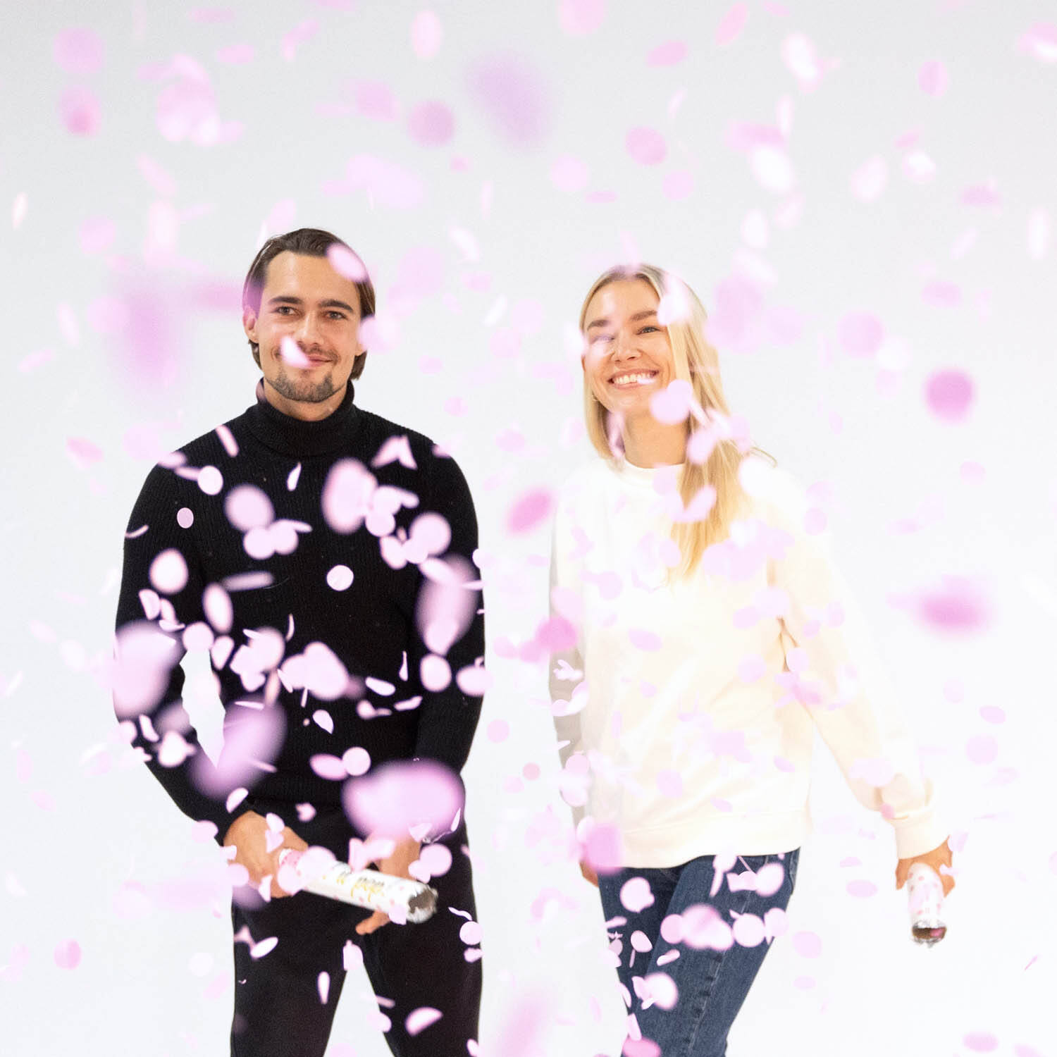 Confetti Cannon Pink Round Paper 28 cm