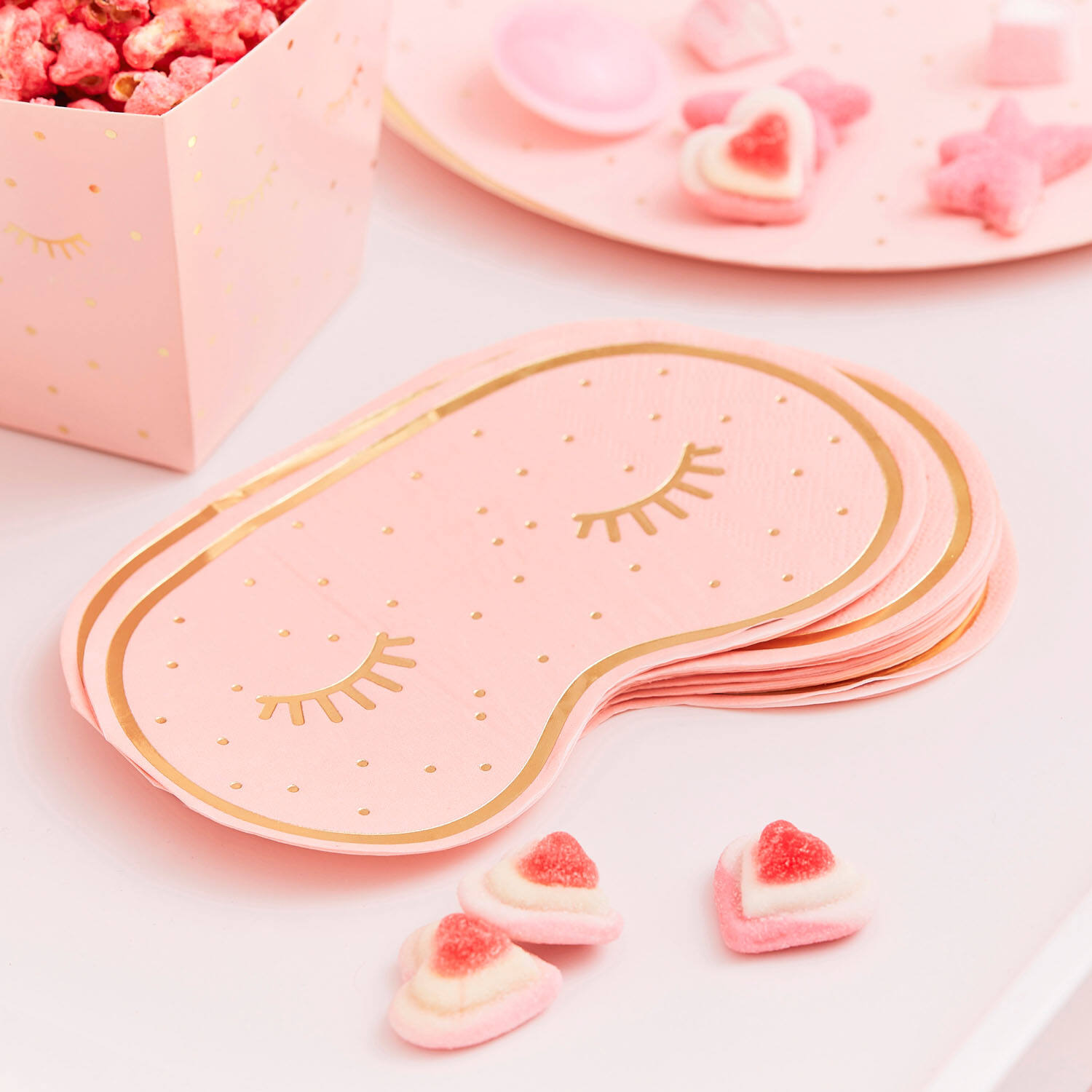 16 Napkins Pamper Party Eye Mask Shaped 16 x 20 cm