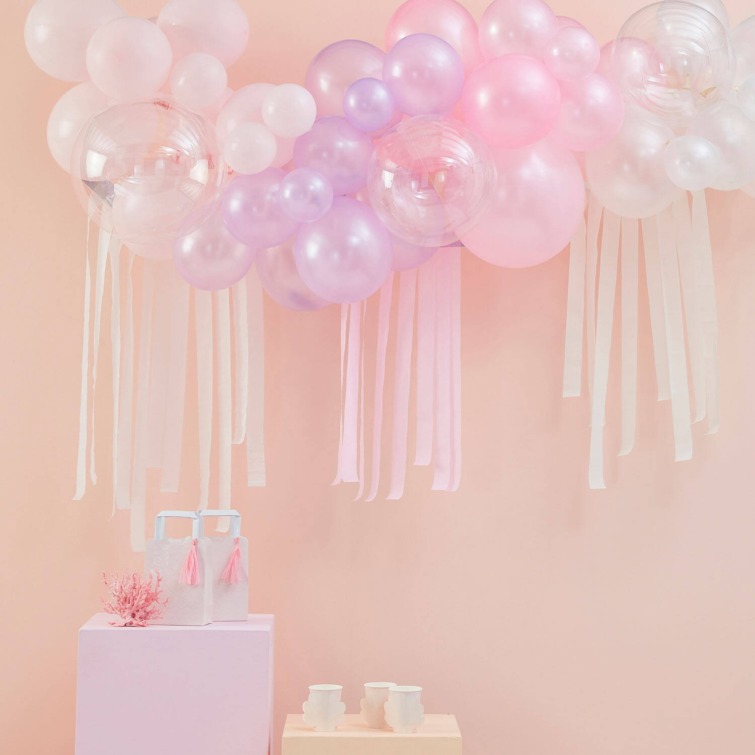 Balloon Backdrop - Balloon Arch with Streamers - Pastel