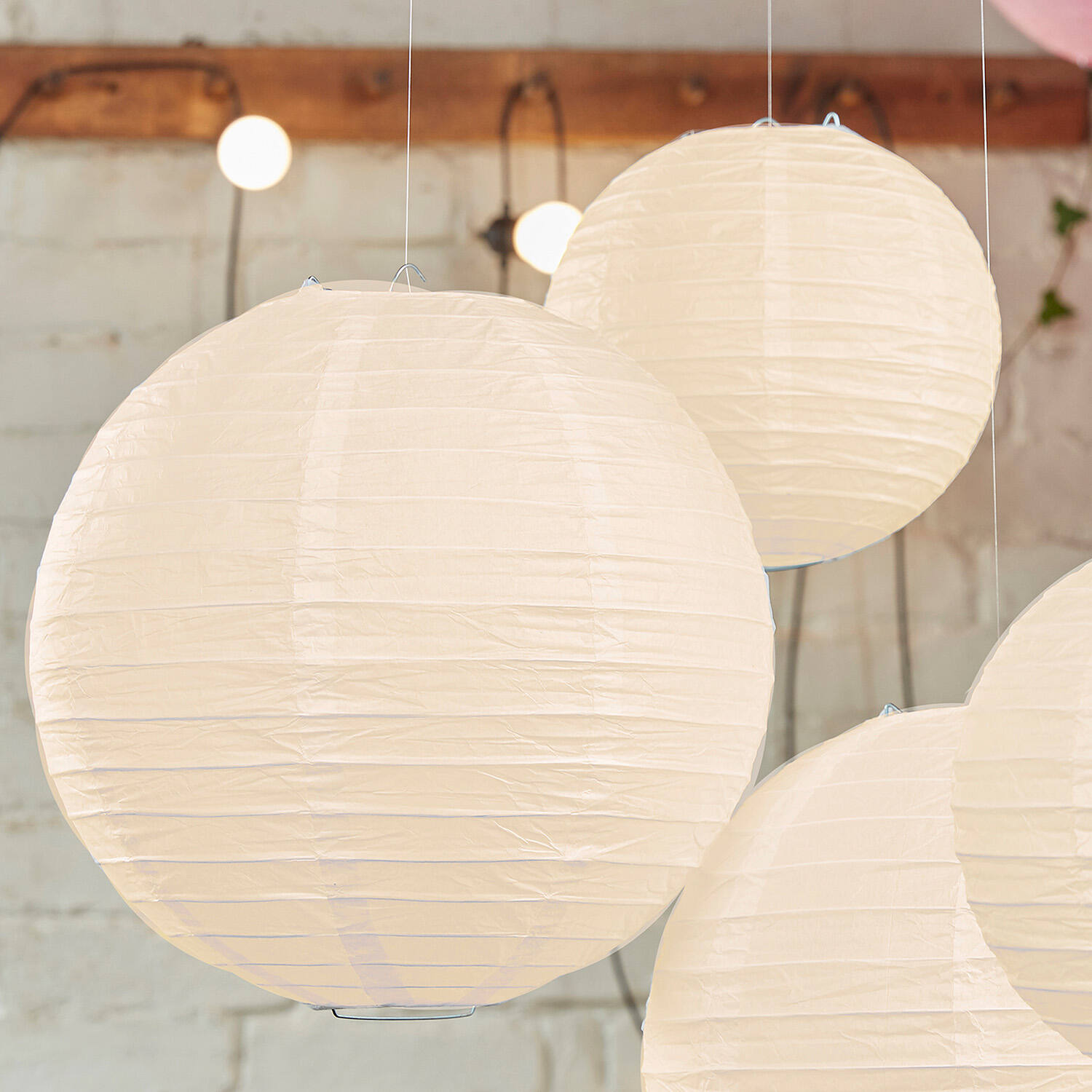 Paper Lanterns - Ivory