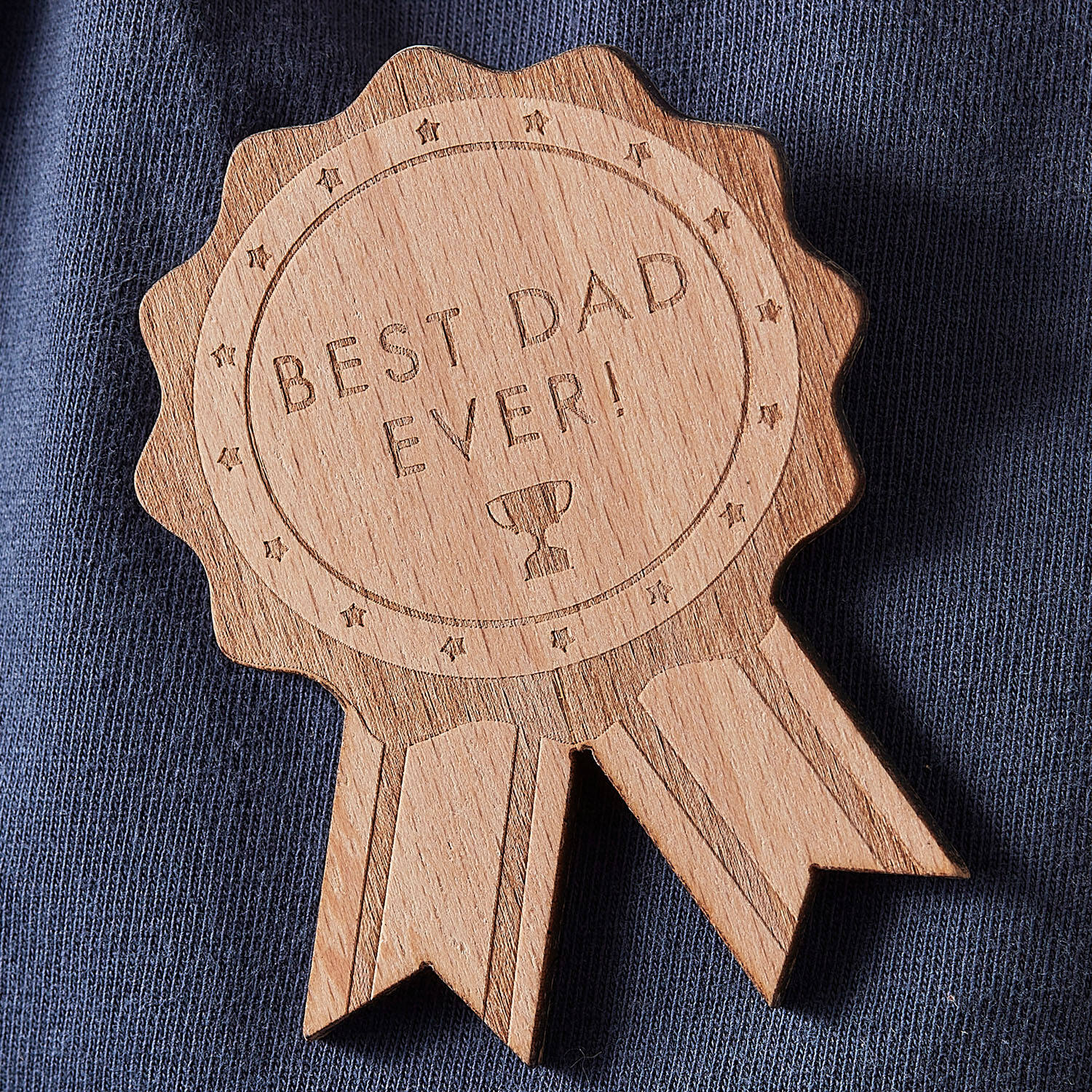 Badge - Best Dad Ever Wooden Rosette