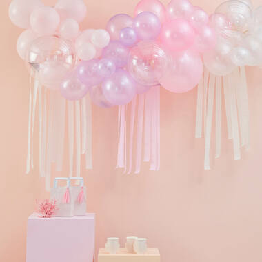 Balloon Backdrop - Balloon Arch with Streamers - Pastel