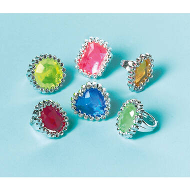 18 Jewel Rings Plastic 2.3 x 1.7 cm