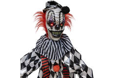 Animatronic Standing Clown on Stage 50 cm x 50 cm x 1.8 m