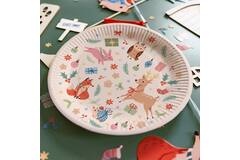 8 Plates Winter Woodland Paper 23 cm