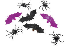 6-8 Creepy Animals (Bats or   Spiders) Plastic Assorted 5 x 3 cm