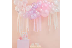 Balloon Backdrop - Balloon Arch with Streamers - Pastel